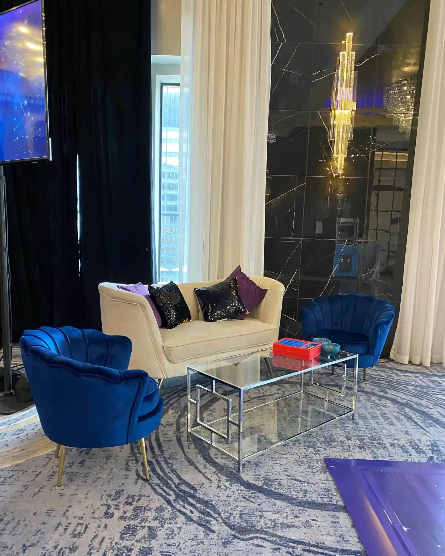 Lounge seating rentals for weddings and upscale events across Chicagoland and Northwest Indiana